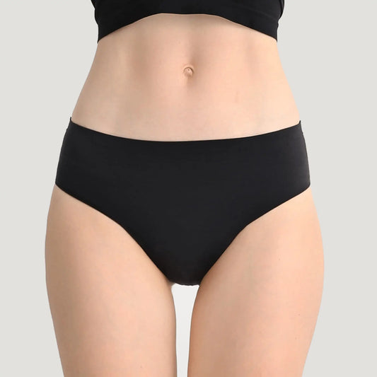 Schwarze Inkontinenz-Culotte für Damen, Vorderansicht.